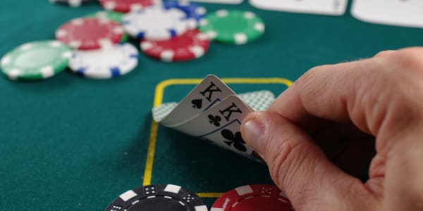Panduan Poker untuk Membuat Tangan Menang